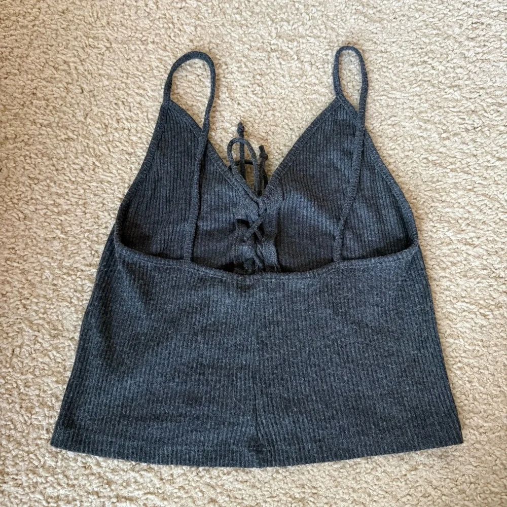 Gray Ribbed Cropped Tank - Picture 2 of 4